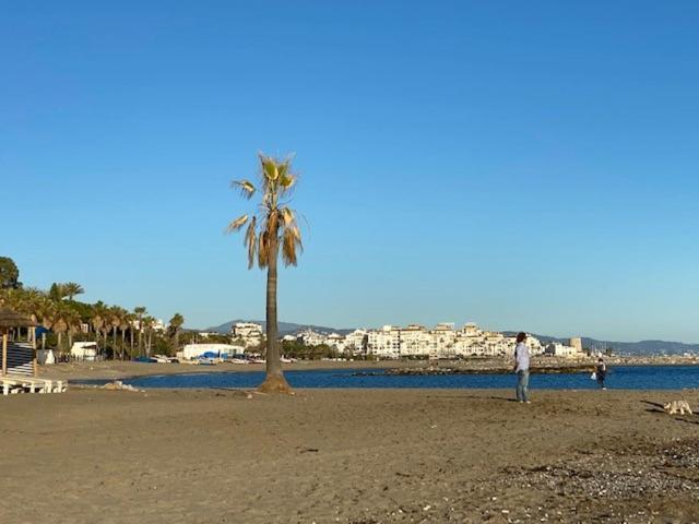 Palmsea Marbella-Estepona Buenas Noches Exterior photo